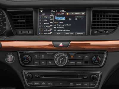 2017 Kia Cadenza Technology