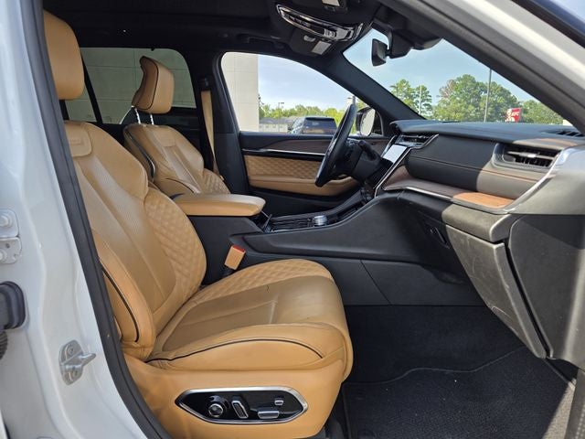 2023 Jeep Grand Cherokee Summit