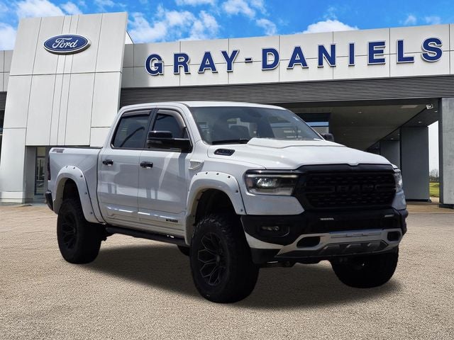2024 RAM 1500 Big Horn/Lone Star Intruder Package