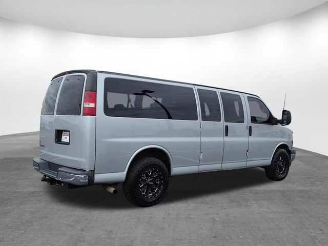 2018 Chevrolet Express 3500 LT Passenger