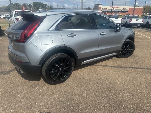 2023 Cadillac XT4 Premium Luxury