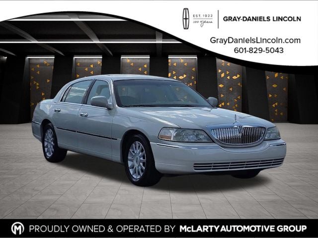 2006 Lincoln Town Car Signature