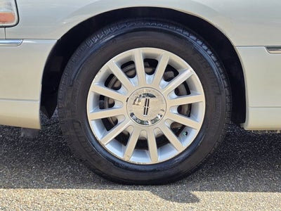 2006 Lincoln Town Car Signature