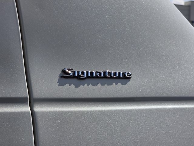 2006 Lincoln Town Car Signature
