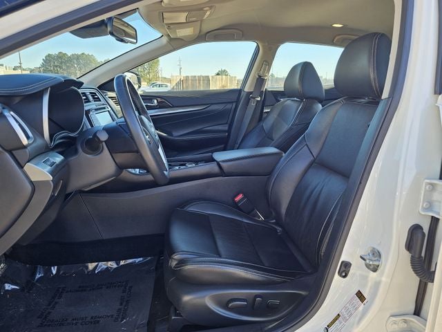 2023 Nissan Maxima SV