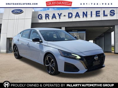 2023 Nissan Altima 2.5 SR