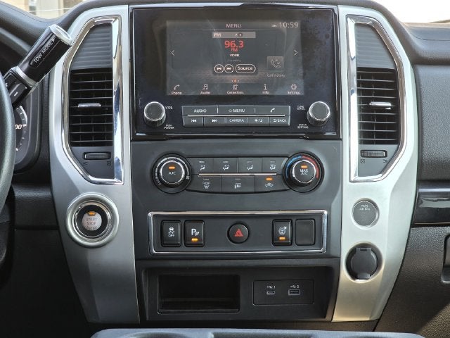 2021 Nissan Titan SV