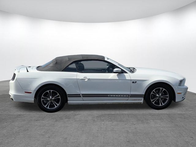 2013 Ford Mustang V6 Premium