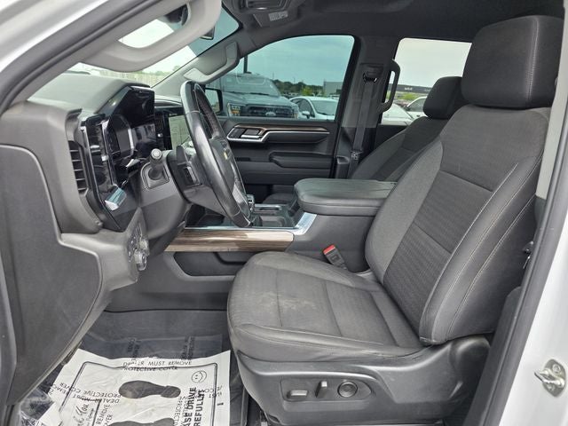 2025 Chevrolet Silverado 1500 LT LT1