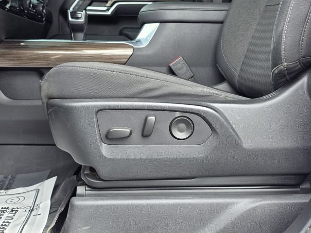 2025 Chevrolet Silverado 1500 LT LT1