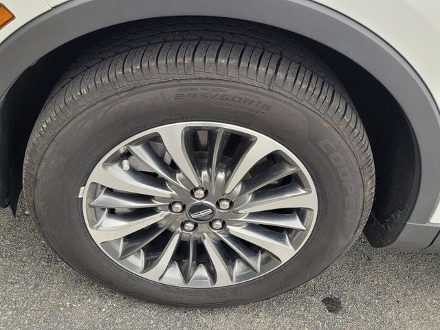 2022 Lincoln Nautilus Standard