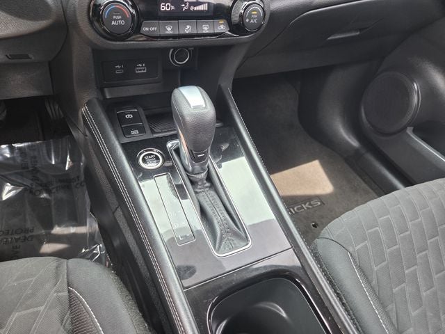 2022 Nissan Kicks SV