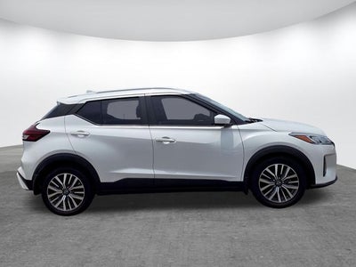 2022 Nissan Kicks SV