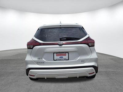 2022 Nissan Kicks SV
