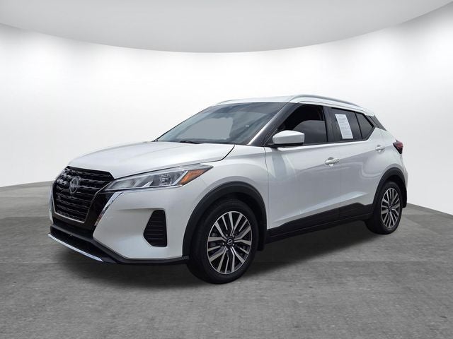 2022 Nissan Kicks SV