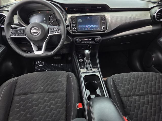 2022 Nissan Kicks SV