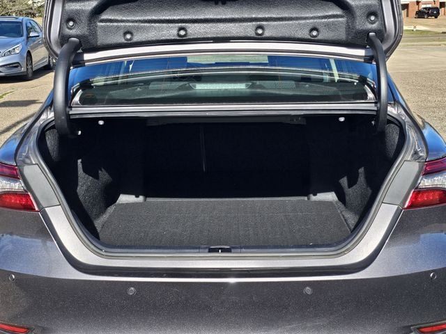 2023 Toyota Camry Hybrid XLE