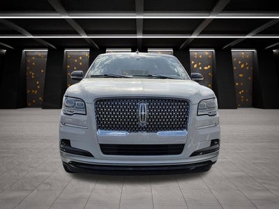 2023 Lincoln Navigator L Reserve
