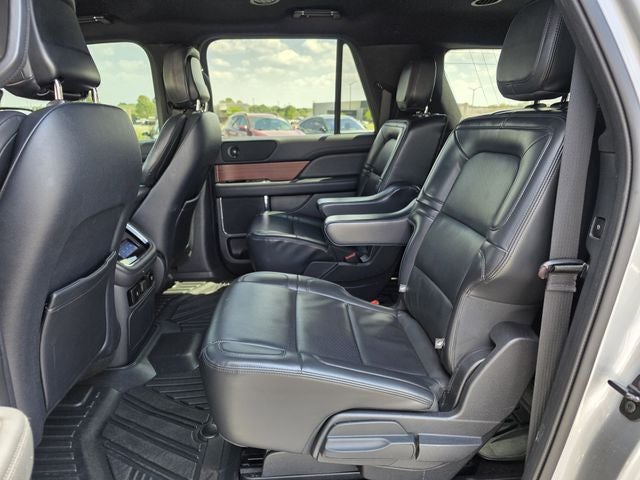 2022 Lincoln Navigator L Standard