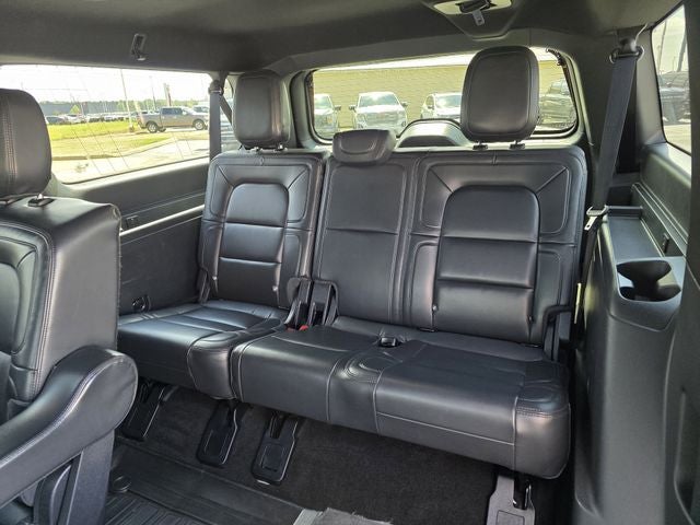 2022 Lincoln Navigator L Standard