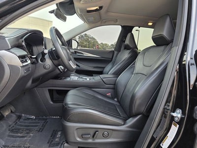 2024 INFINITI QX60 LUXE