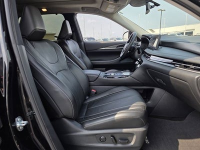 2024 INFINITI QX60 LUXE