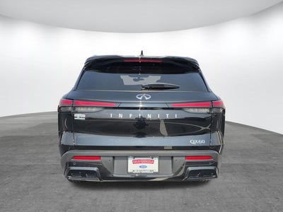 2024 INFINITI QX60 LUXE