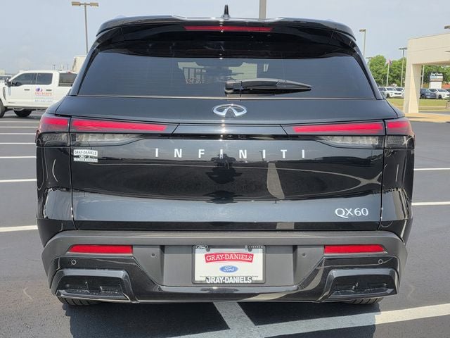 2024 INFINITI QX60 LUXE