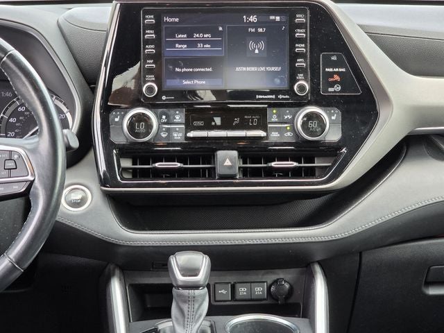 2021 Toyota Highlander XLE