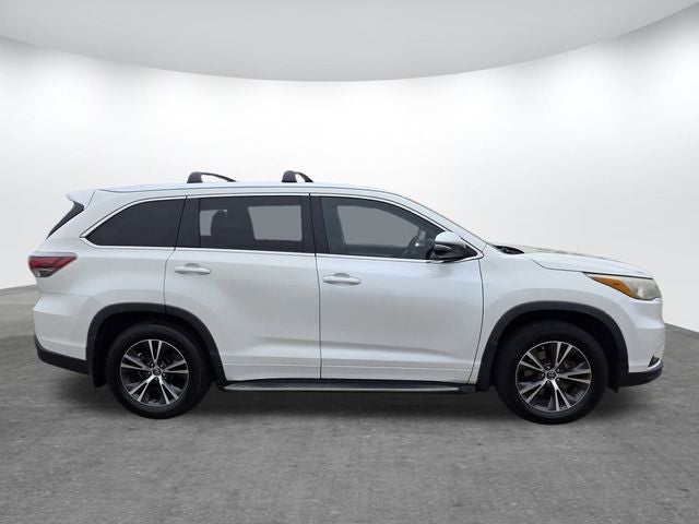 2016 Toyota Highlander XLE V6