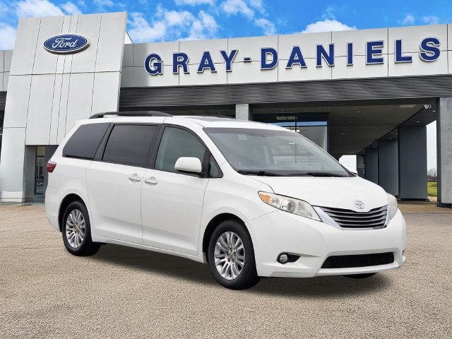 2017 Toyota Sienna XLE Premium