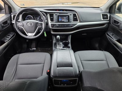 2017 Toyota Highlander LE