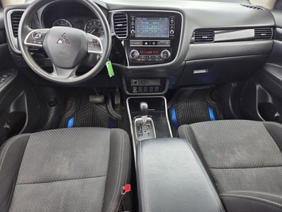 2019 Mitsubishi Outlander ES