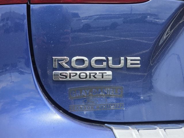 2022 Nissan Rogue Sport SV