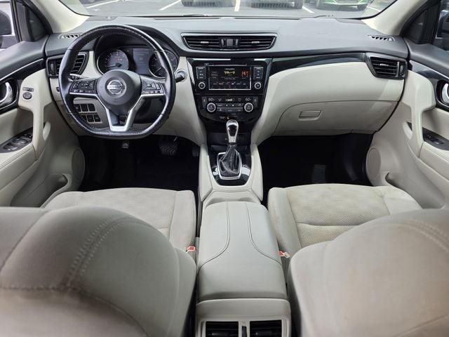 2022 Nissan Rogue Sport SV