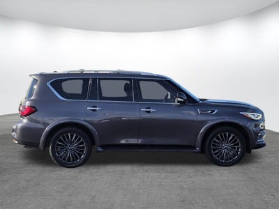 2022 INFINITI QX80 Premium Select