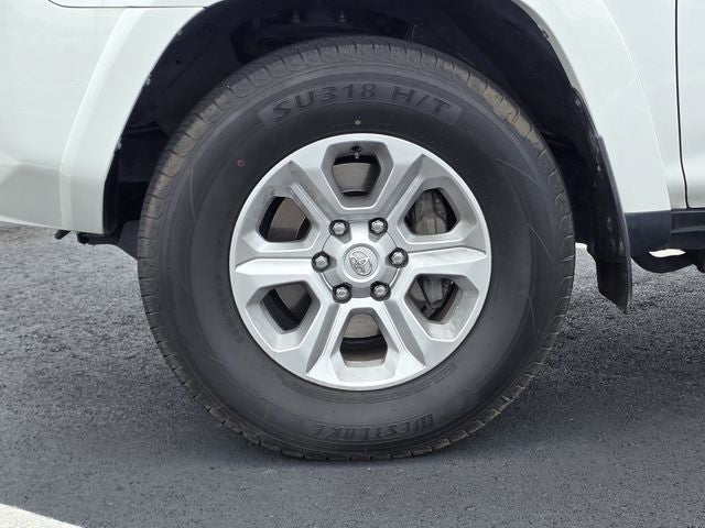 2022 Toyota 4Runner SR5