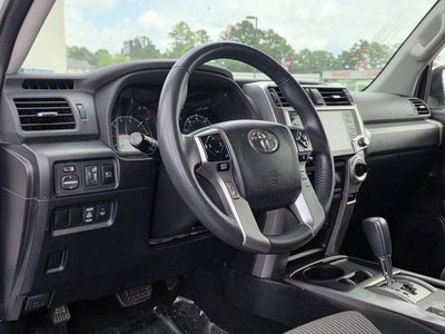 2022 Toyota 4Runner SR5
