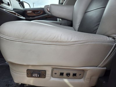 2023 Mercedes-Benz Metris Passenger