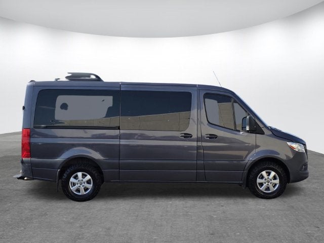 2022 Mercedes-Benz Sprinter 2500 Passenger 144 WB