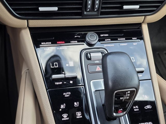 2021 Porsche Cayenne Base