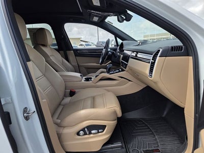 2021 Porsche Cayenne Base