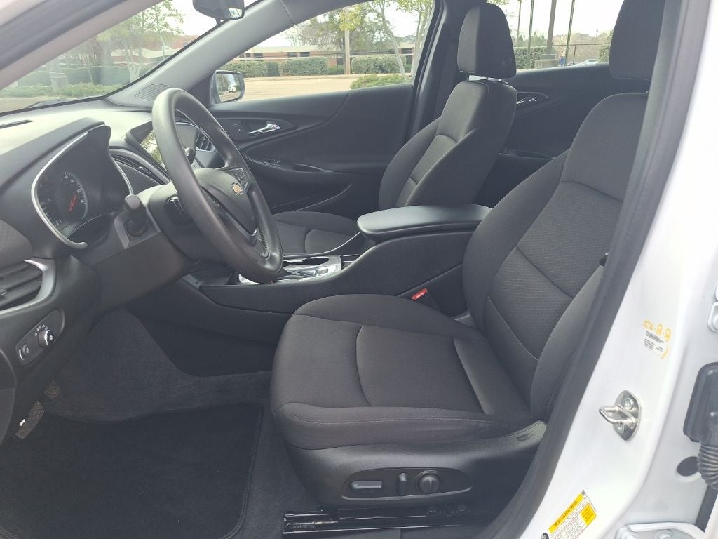 2023 Chevrolet Malibu 1FL