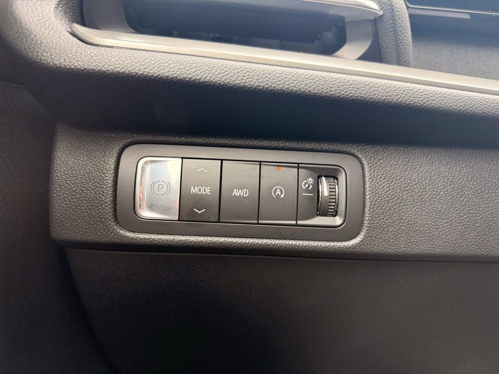 2025 Chevrolet Traverse LT 2LT