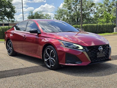 2023 Nissan Altima 2.5 SR