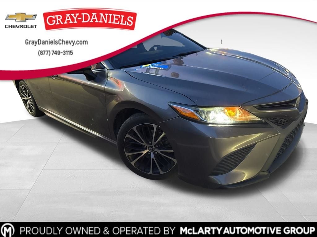2019 Toyota Camry SE