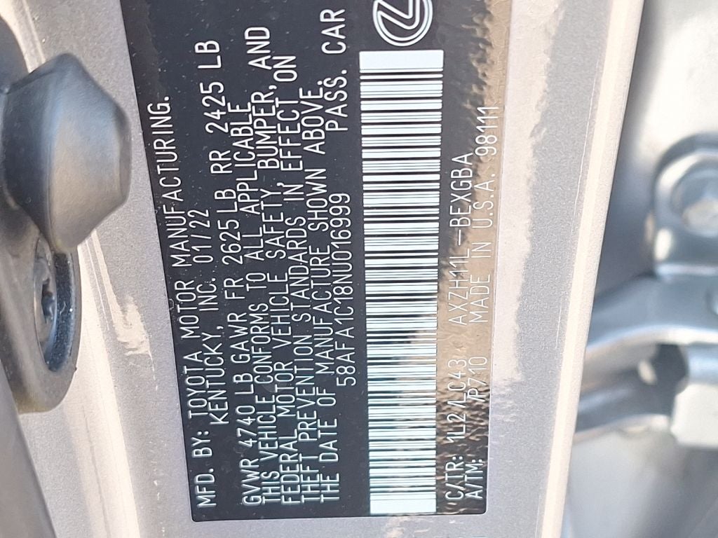 2022 Lexus ES 300h Ultra Luxury