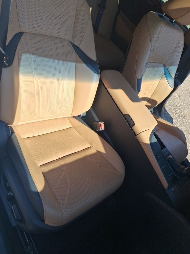 2022 Lexus ES 300h Ultra Luxury