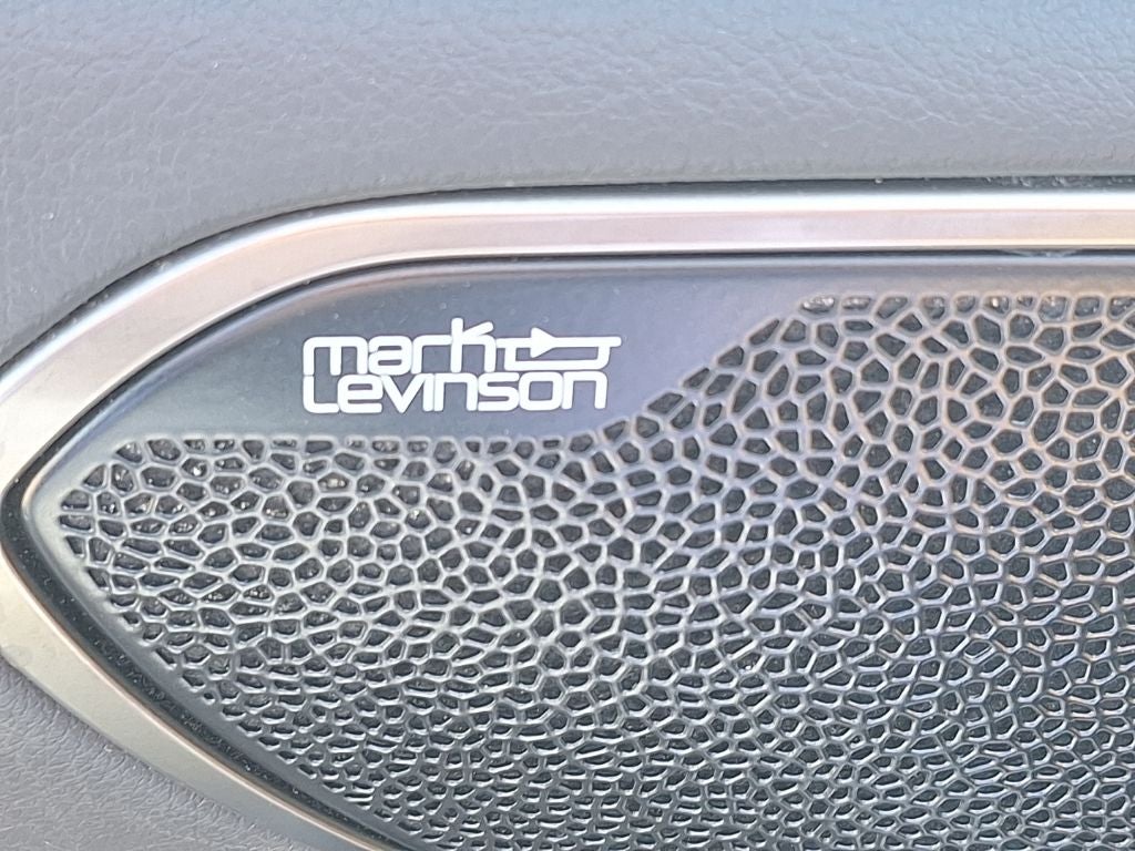 2022 Lexus ES 300h Ultra Luxury