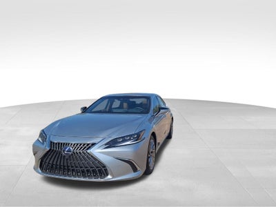 2022 Lexus ES 300h Ultra Luxury